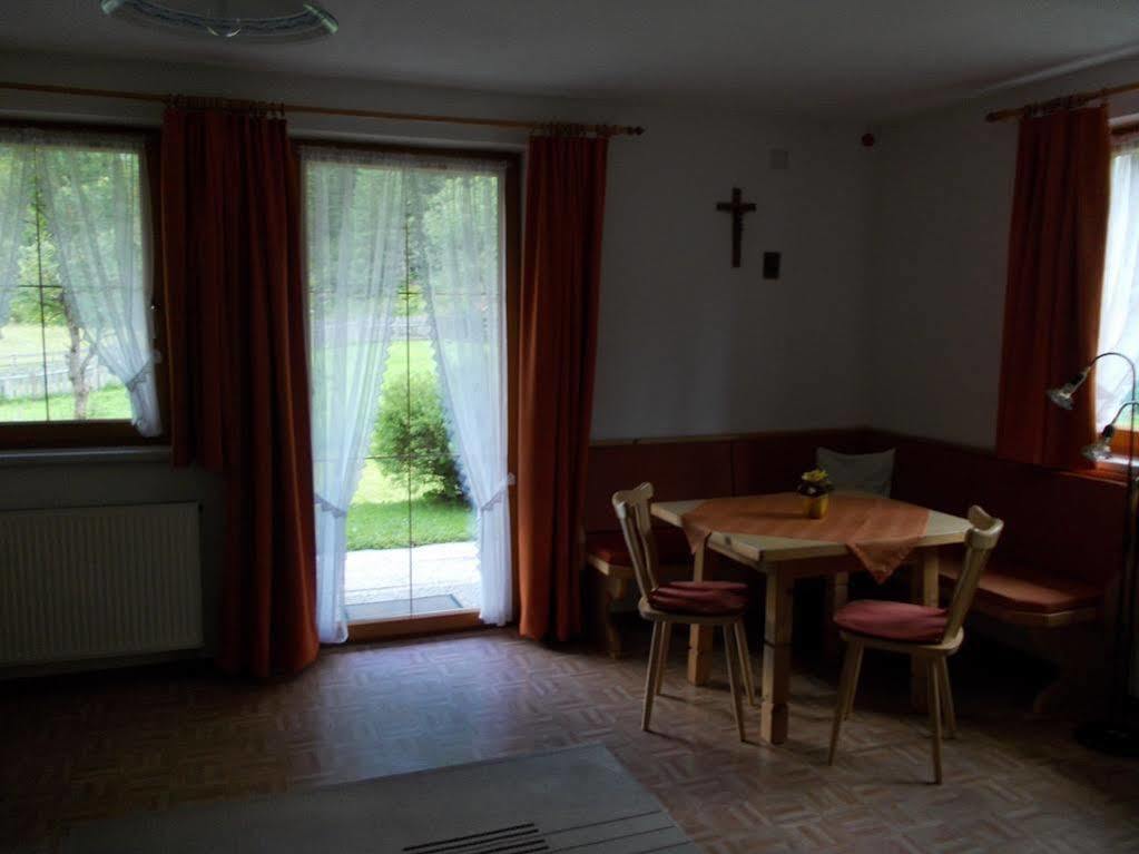 Haus Schoderbock Apartment ซังคท์เลออนฮาร์ด อิม พิทซ์ทัล ภายนอก รูปภาพ